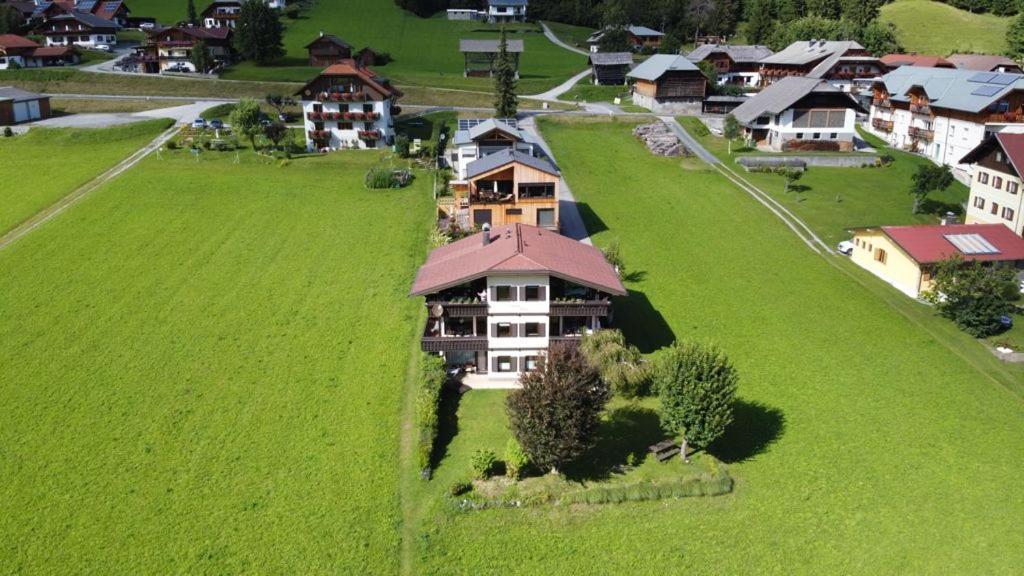 Seehaus Verena Weissensee Bagian luar foto